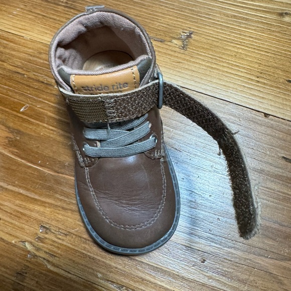 Stride Rite Quinn Boys Leather Easy On/Off Boot Chocolate Brown Velcro strap 5 - Picture 4 of 10